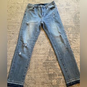 Risen light wash distressed jean